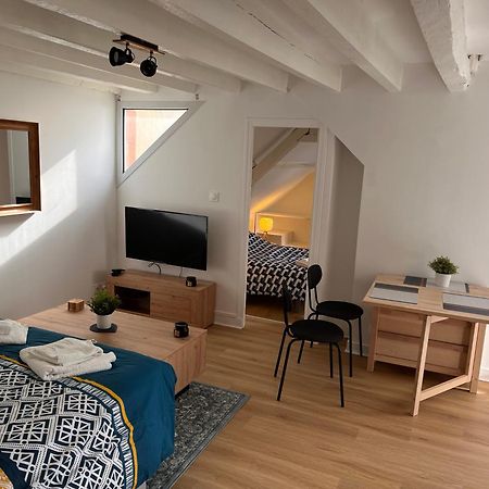 Appartement Calme Entre Ville Et Circuit Le Mans Luaran gambar