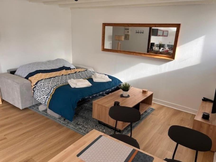 Appartement Calme Entre Ville Et Circuit Le Mans Luaran gambar