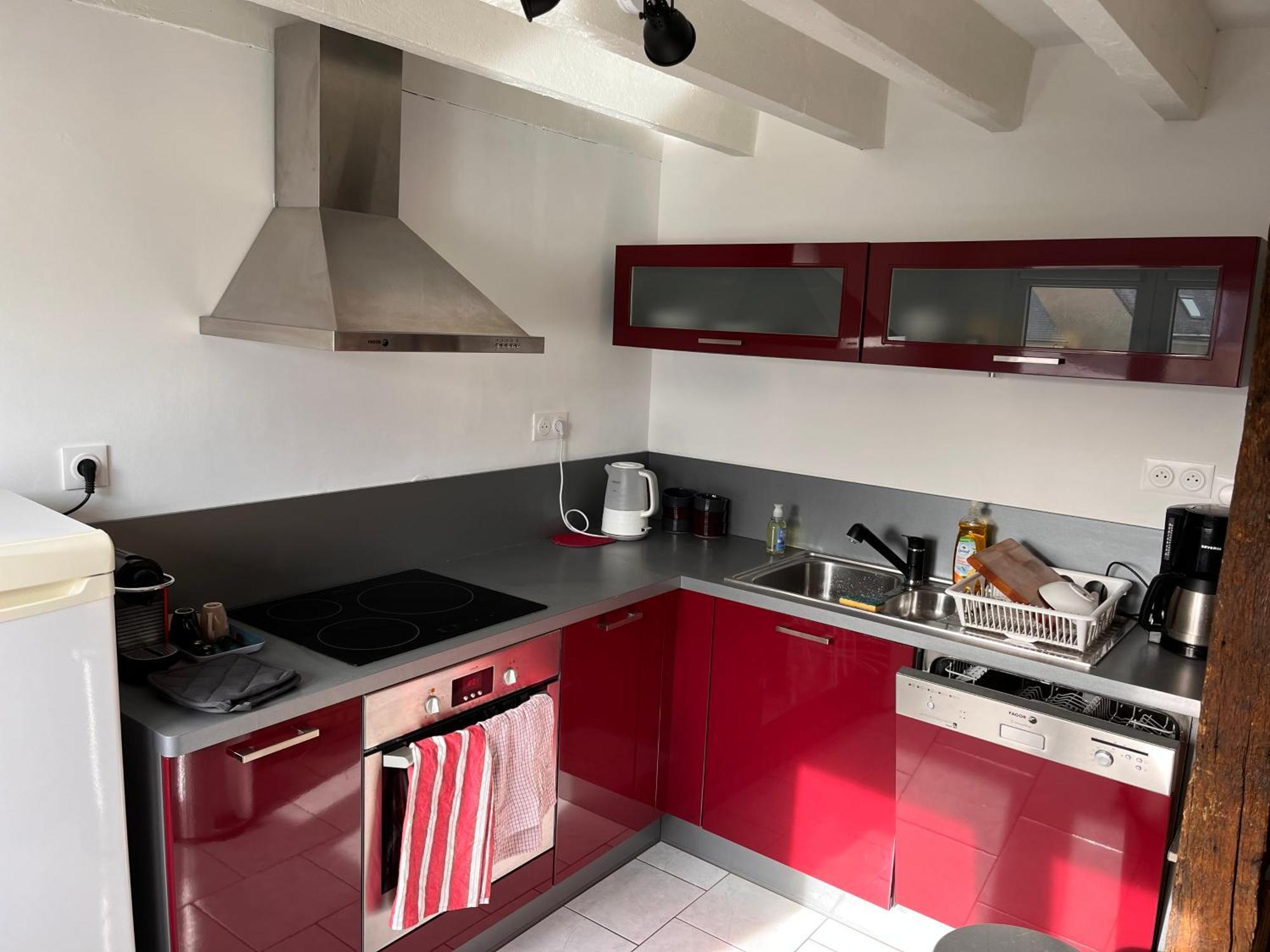 Appartement Calme Entre Ville Et Circuit Le Mans Luaran gambar